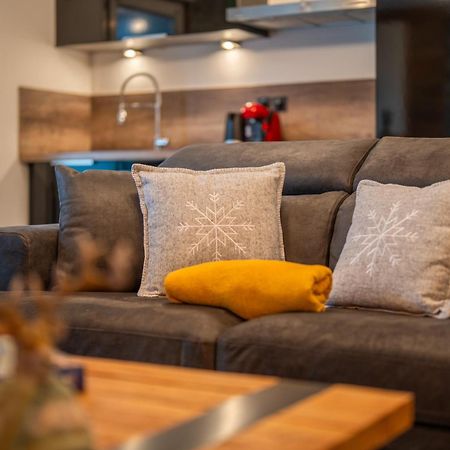 Charmant Appartement A 5 Minutes A Pied De La Vielle Ville Annecy Avec Parking Prive Zewnętrze zdjęcie